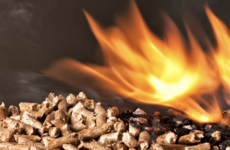 Wood pellets draw fire as alternative to coal